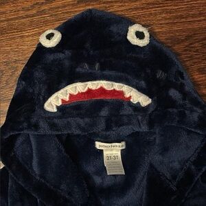 Pottery Barn Kids Shark Bathrobe, Size 2T-3T